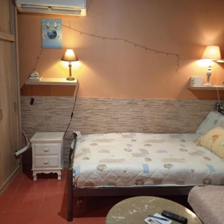 Apartamento Το Μικρό Σπίτι Στη Φάρμα! Acarnas Exterior foto